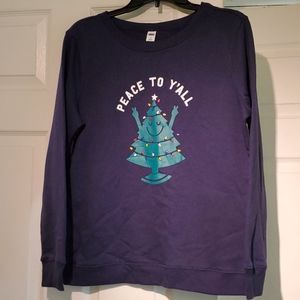 🆕 Navy blue holiday sweatshirt 🎄